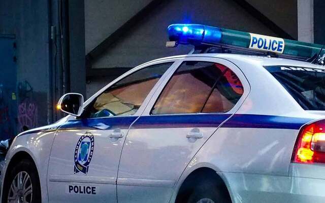 Ημαθία: Ανήλικοι διέρρηξαν αυτοκίνητο και αφαίρεσαν ρολόι αξίας 1.300 ευρώ